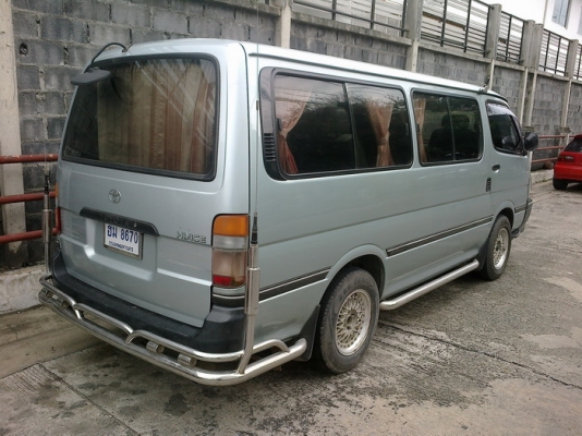 ขายรถตู้ Toyota Hiace หัวจรวดหลังคาเตี้ย ขายรถตู้ Toyota Hiace หัวจรวดหลังคาเตี้ย