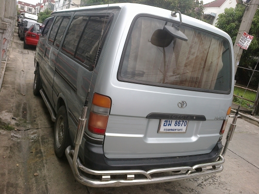 ขายรถตู้ Toyota Hiace หัวจรวดหลังคาเตี้ย ขายรถตู้ Toyota Hiace หัวจรวดหลังคาเตี้ย