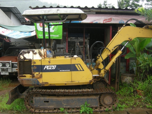 ฝากขายรถบ้าน KOMATSU PC20 รถดีใช้งานได้เลย