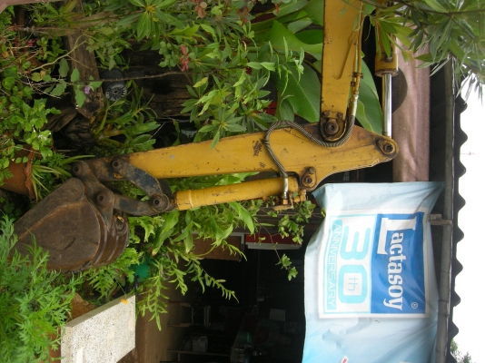 ฝากขายรถบ้าน KOMATSU PC20 รถดีใช้งานได้เลย ฝากขายรถบ้าน KOMATSU PC20 รถดีใช้งานได้เลย