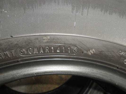 ยาง 245/70R16 ปี11สวยๆ 4 เส้น ราคา 2800 บาท