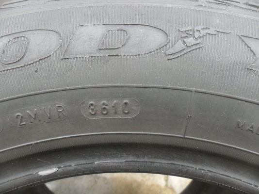 ยาง 195/65R15 สวยๆ 4 เส้น ราคา 1300 บาท