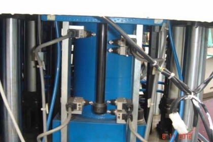 ลดราคาเครื่องอัดไฮโดรลิค