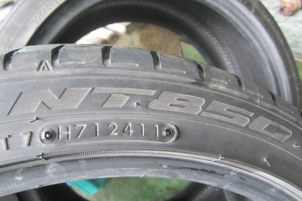 ขายยางNITTO 225/40/18 ปี24/11