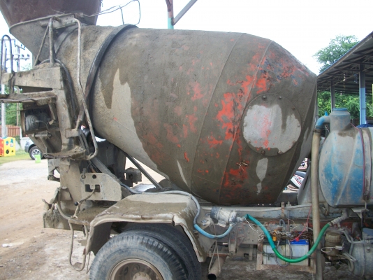 ขายรถโม่ปูน 2.5 คิว ขายรถโม่ปูน 2.5 คิว