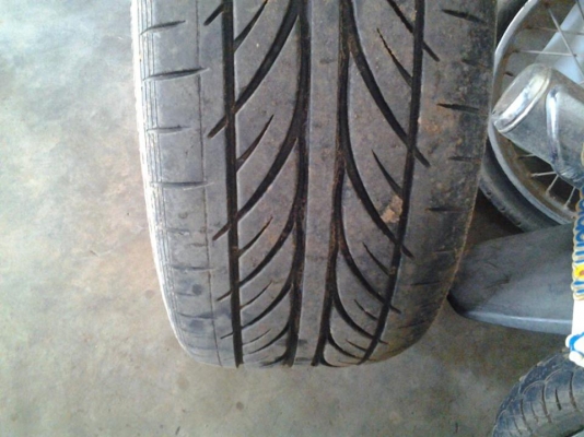 ขายแม็กขอบ 17 พร้อมยางครับ