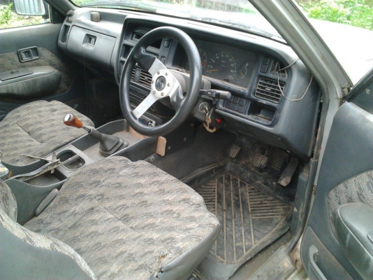 ***ขายแล้วครับขอบคุณ Truck2hand ขายกระบะแค็ปเดิมๆบางๆ ราคาเบาๆ MAZDA FIGHTER 2.5LUXURY ปี41/98 เครื่องฟิตใหม่ ช่วงล่างแน่น คัสซีสวยเดิม ไม่ผุ บอดี้บางเดิมสีดีมีลอกบางจุด ตำหนิตามรูป ยางดี4เส้น ล้อแม็ก หัวเก๋งไม่ผุ ภายในดี คอนโซลครบ แอร์ พ.พาวเวอร์ ก.ไฟฟ้า