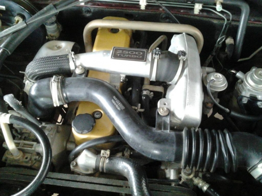 ขาย ดราก้อนอายแค็ปสวยๆเดิมบาง มือเดียวออกห้าง ISUZU SPACECAB2.5SX TURBO DRAGONEYE ปี43/00 เครื่องเดิมเกียร์เดิม หน้า-หลังเดิมบาง สีสวยภายในสวยแอร์เย็น พ.พาวเวอร์ ก.มือหมุน ช่วงล่างแน่นไม่มีช้ำ คัสซีสวยเดิม พื้นปูกระบะ  สวยทั้งคัน พร้อมใช้งาน เอกสารพร้อม ร