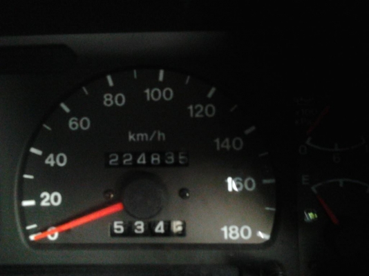 ขาย ดราก้อนอายแค็ปสวยๆเดิมบาง มือเดียวออกห้าง ISUZU SPACECAB2.5SX TURBO DRAGONEYE ปี43/00 เครื่องเดิมเกียร์เดิม หน้า-หลังเดิมบาง สีสวยภายในสวยแอร์เย็น พ.พาวเวอร์ ก.มือหมุน ช่วงล่างแน่นไม่มีช้ำ คัสซีสวยเดิม พื้นปูกระบะ  สวยทั้งคัน พร้อมใช้งาน เอกสารพร้อม ร