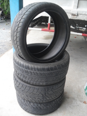 ยาง Nitto 245/35 R20 ปี 2012 วิ่งไม่ถึง 20,000 Km.สภาพสวย