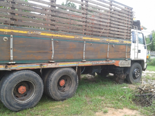 ขาย 10 ล้อ อีซูซุ ร็อคกี้ ขาย 10 ล้อ อีซูซุ ร็อคกี้