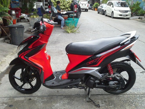 Mio 125 GTX ปี 54 ตัวท้อป ล้อแม็กซ์ สภาพ 90 เปอร์เซ็นต์ รถสวยมาก เดิมๆ แทบไม่มีริ้วรอย