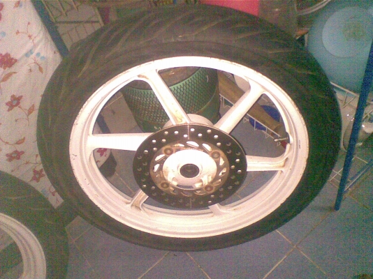 ส่งของแล้วครับไห้คุณเชษที่ลพบุรัขอบคุณทีมงานTruk2handมากครับ