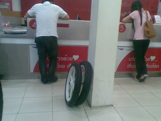 ส่งของแล้วครับไห้คุณเชษที่ลพบุรัขอบคุณทีมงานTruk2handมากครับ