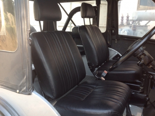 รถจิ๊ปเก่า