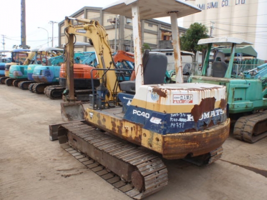 รถขุดเล็ก Komatsu PC40-6 แทร็คเหล็กสภาพสวย นำเข้าจากญี่ปุ่น ขายถูกครับ