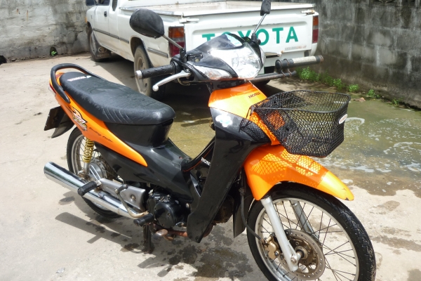 ฮอนด้า เวฟZ ไมล์นูน วิ่งน้อย เดิมทั้งคัน...พร้อมเอกสารการโอน