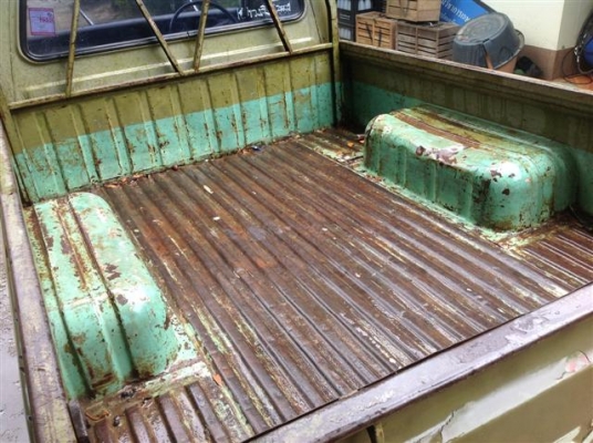 ขายกระบะ toyota rn20(สติ๊กเกอร์) เดิิม บางๆ แห้งๆ ไม่มีผุ