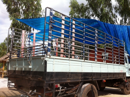 ขายกะบะพร้อมคอกเหล็ก ถอดจาก ร็อกกี้ ขายกะบะพร้อมคอกเหล็ก ถอดจาก ร็อกกี้