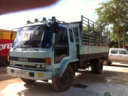 ขายกะบะพร้อมคอกเหล็ก ถอดจาก ร็อกกี้ ขายกะบะพร้อมคอกเหล็ก ถอดจาก ร็อกกี้