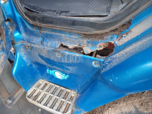 ขายรถ6ล้อดั้มอีซูซุร็อกแต่งสวยๆ175แรงราคาถูกๆ เบรกทิฟฟี พวงมาลัยเพาเวอร์ เอกพร้อมโอน