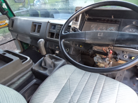 ขายรถ6ล้อดั้มอีซูซุร็อกแต่งสวยๆ175แรงราคาถูกๆ เบรกทิฟฟี พวงมาลัยเพาเวอร์ เอกพร้อมโอน