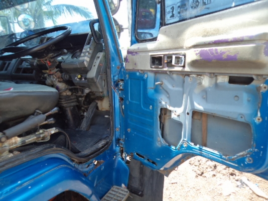 ขายรถ6ล้อดั้มอีซูซุร็อกแต่งสวยๆ175แรงราคาถูกๆ เบรกทิฟฟี พวงมาลัยเพาเวอร์ เอกพร้อมโอน