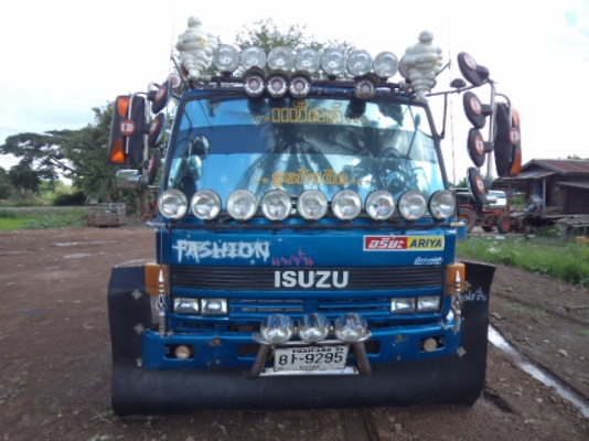 ขายรถ6ล้อดั้มอีซูซุร็อกแต่งสวยๆ175แรงราคาถูกๆ เบรกทิฟฟี พวงมาลัยเพาเวอร์ เอกพร้อมโอน