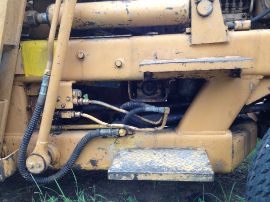 ขาย รถตักล้อยาง