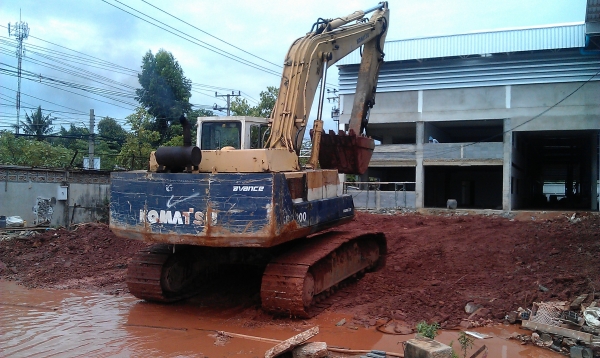 ขายรถแบคโคติดหัวเจาะพร้อมใช้งาน