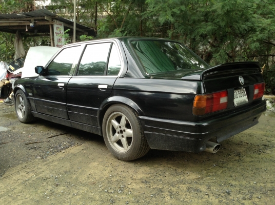 BMW 318I ปี 30 วาง 1JZ เครื่องดีมาก ติดแก๊ส LPG วิ่งดี พร้อมใช้งานราคาคุ้มๆ