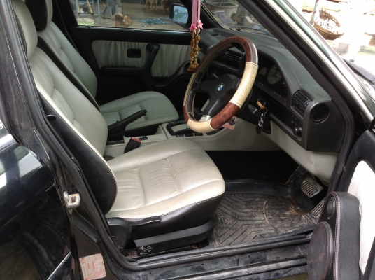 BMW 318I ปี 30 วาง 1JZ เครื่องดีมาก ติดแก๊ส LPG วิ่งดี พร้อมใช้งานราคาคุ้มๆ