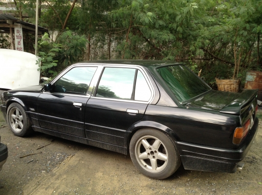 BMW 318I ปี 30 วาง 1JZ เครื่องดีมาก ติดแก๊ส LPG วิ่งดี พร้อมใช้งานราคาคุ้มๆ