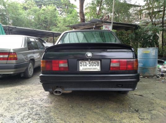 BMW 318I ปี 30 วาง 1JZ เครื่องดีมาก ติดแก๊ส LPG วิ่งดี พร้อมใช้งานราคาคุ้มๆ