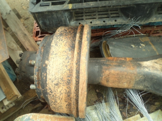 ขายเฟืองท้าย หกล้อ Nissan UD 8 รู ราคาถูก 10000