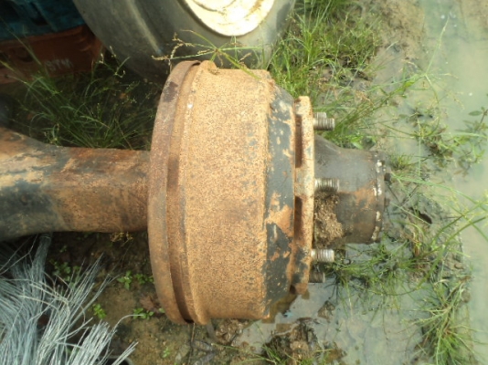 ขายเฟืองท้าย หกล้อ Nissan UD 8 รู ราคาถูก 10000