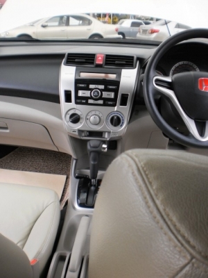 HONDA CITY 1.5 V i-VTEC(ABS)ปี 2009 เกียร์ออโต้ HONDA CITY 1.5 V i-VTEC(ABS)ปี 2009 เกียร์ออโต้