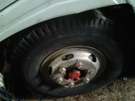 ***ขายแล้วครับขอบคุณ Truck2hand ขาย6ล้อบรรทุกน้ำมัน HINO FC 120 ซุปเปอร์เสี่ย FC2WELA ห้างแท้ เครื่องเดิมWO4D120HPเกียร์เดิมแน่นไม่หลวม ไม่เยิ้ม สภาพสวย ช่วงล่างแน่นไม่มีช้ำ คัสซีสวย หัวบางเดิม ภายในสวยคอนโซลครบ ยางดี6เส้น พร้อมอุปกรณ์จ่ายน้ำมันครบเซ็ต พร