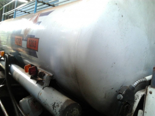 ***ขายแล้วครับขอบคุณ Truck2hand ขาย6ล้อบรรทุกน้ำมัน HINO FC 120 ซุปเปอร์เสี่ย FC2WELA ห้างแท้ เครื่องเดิมWO4D120HPเกียร์เดิมแน่นไม่หลวม ไม่เยิ้ม สภาพสวย ช่วงล่างแน่นไม่มีช้ำ คัสซีสวย หัวบางเดิม ภายในสวยคอนโซลครบ ยางดี6เส้น พร้อมอุปกรณ์จ่ายน้ำมันครบเซ็ต พร