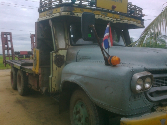 รถ 10 ล้อ ISUZU เครื่อง 6 BB  เครื่องดี พร้อมใช้งาน ยางดี ราคา 350,000 บาท ต่อรองได้