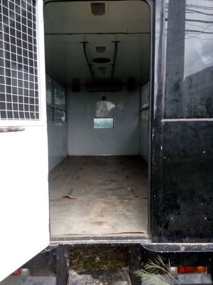 ขายตู้ถอดลงจากNKR130สภาพงามๆ