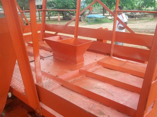 เครื่องปลูกอ้อยร่องคู่กลกิจบ้านโป้ง