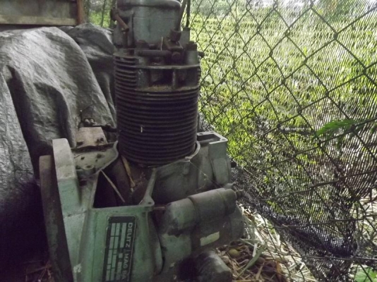 ขายเครื่องยนต์ DEUTZ ดีเซล สูบเดียว 14 แรง ขายเครื่องยนต์ DEUTZ ดีเซล สูบเดียว 14 แรง