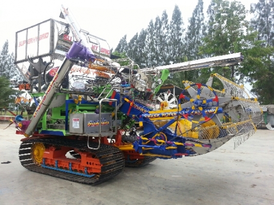 รถเกี่ยวข้าวใหม่สด-ผ่อน-แลกเปลี่ยนตีเทิน