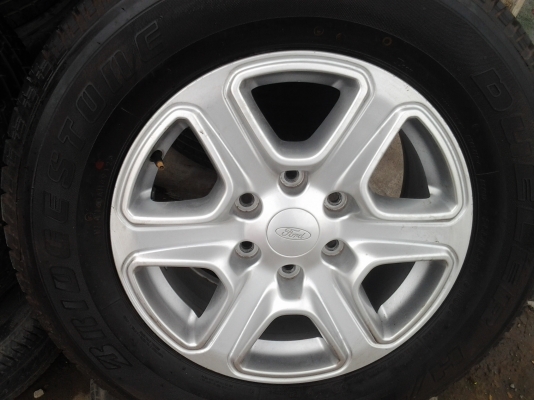 ขายล้อเดิมฟอร์ด 17  รู 6 รู ไม่มียาง 5000 /ชุด