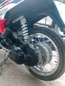 ชายรถมอไซค์ ชายรถมอไซค์