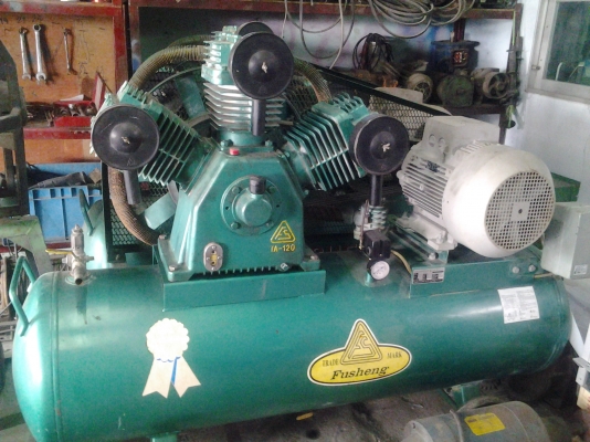 ขายปั๊มลม 15 hp ฟูเช็ง เครื่องนอกเดิมๆ รับประกันสินค้า 3 เดือน สินค้ามีปัญหายินดีคืนเงินเต็มจำนวนทันที สินค้าอยู่พุทธมฑลสาย 4 สนใจติดต่อ 081-5266979