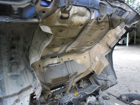 ขาย 6 ล้อ NKR-130 เทอร์โบว์ รถห้าง ปี 2001 สวยๆ ครับ ขาย 6 ล้อ NKR-130 เทอร์โบว์ รถห้าง ปี 2001 สวยๆ ครับ