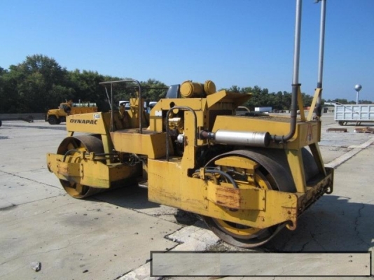 รถบด เหล็ก หน้า-เหล็กหลัง สั่นสะเทือน