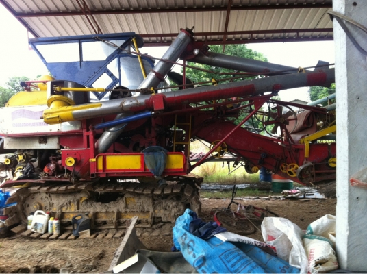 ขายรถเกี่ยวข้าว